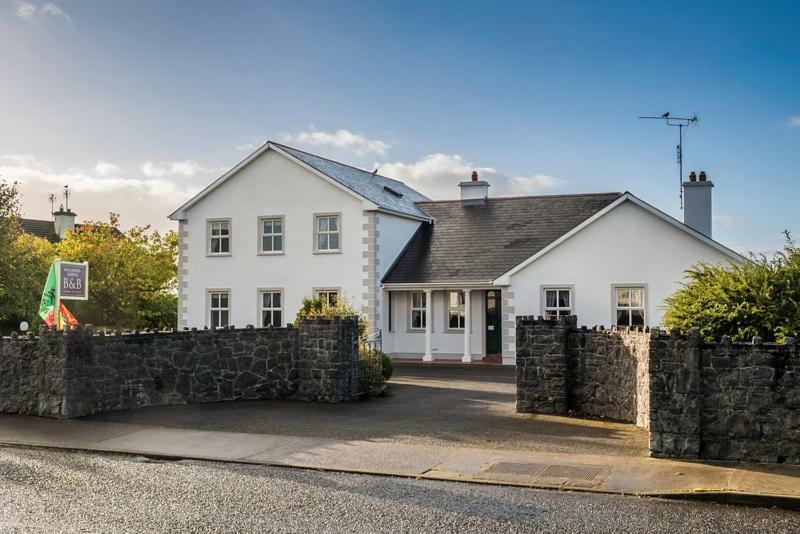 Mulberry Lodge Guest House Ballyhaunis Exterior foto
